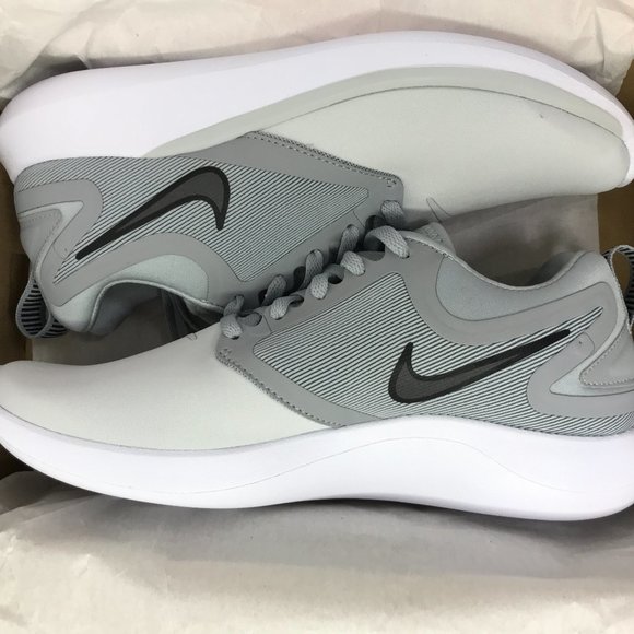 infant nike trainers size 8